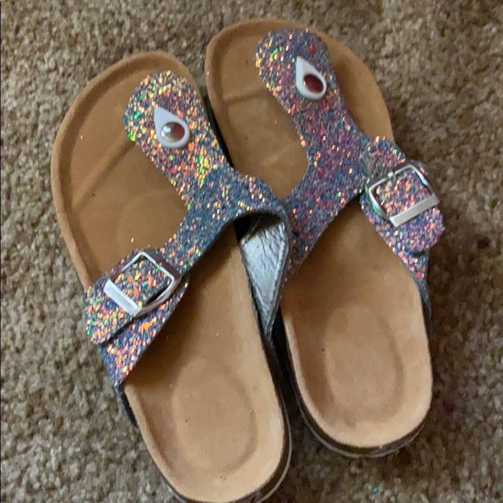 sandals - Picture 3 of 3